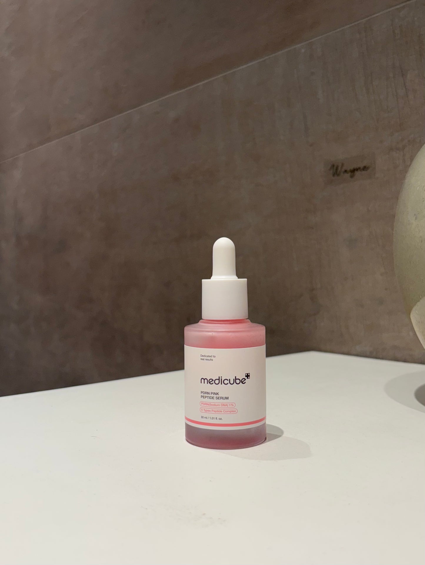 Wayne Signature Anti-Âge - L'essentiel réuni pour préserver jeunesse et éclat.