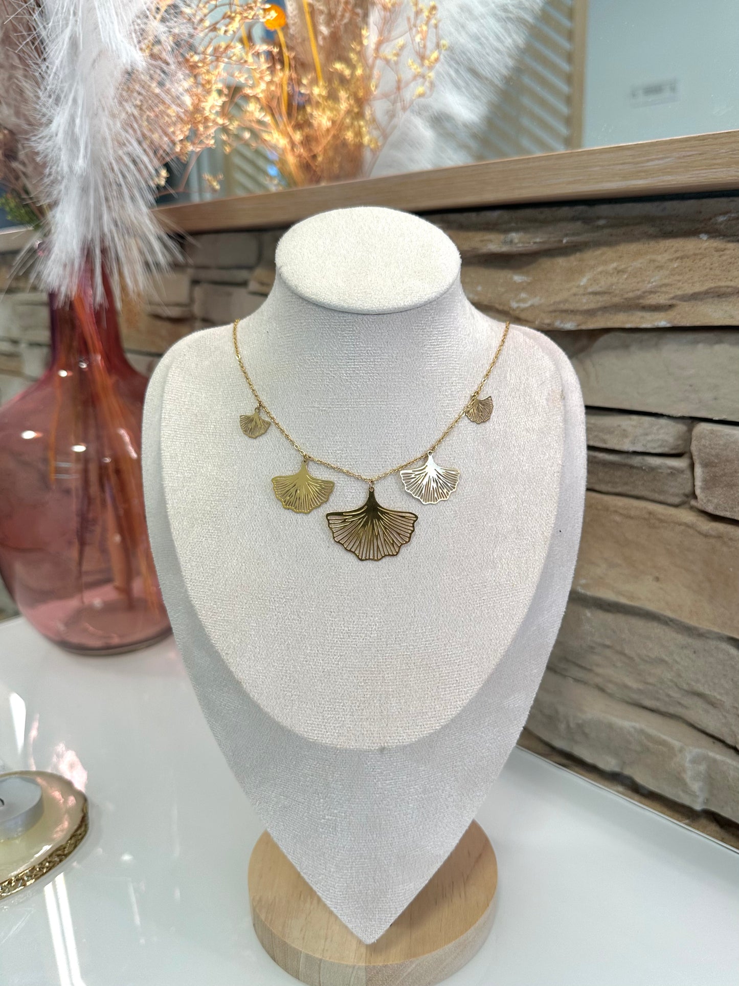 Collier feuilles de ginko en acier inoxydable